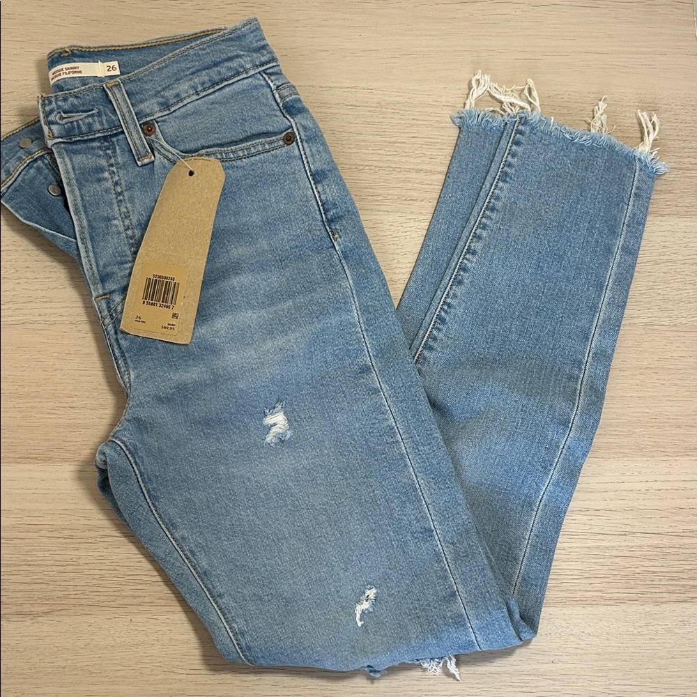 Levi’s Skinny Wedgie Jeans